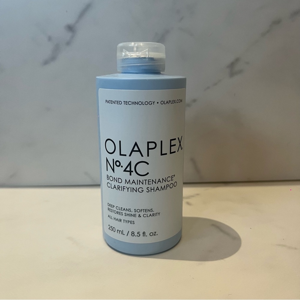 Olaplex No. 4C Bond Maintenance Clarifying Shampoo